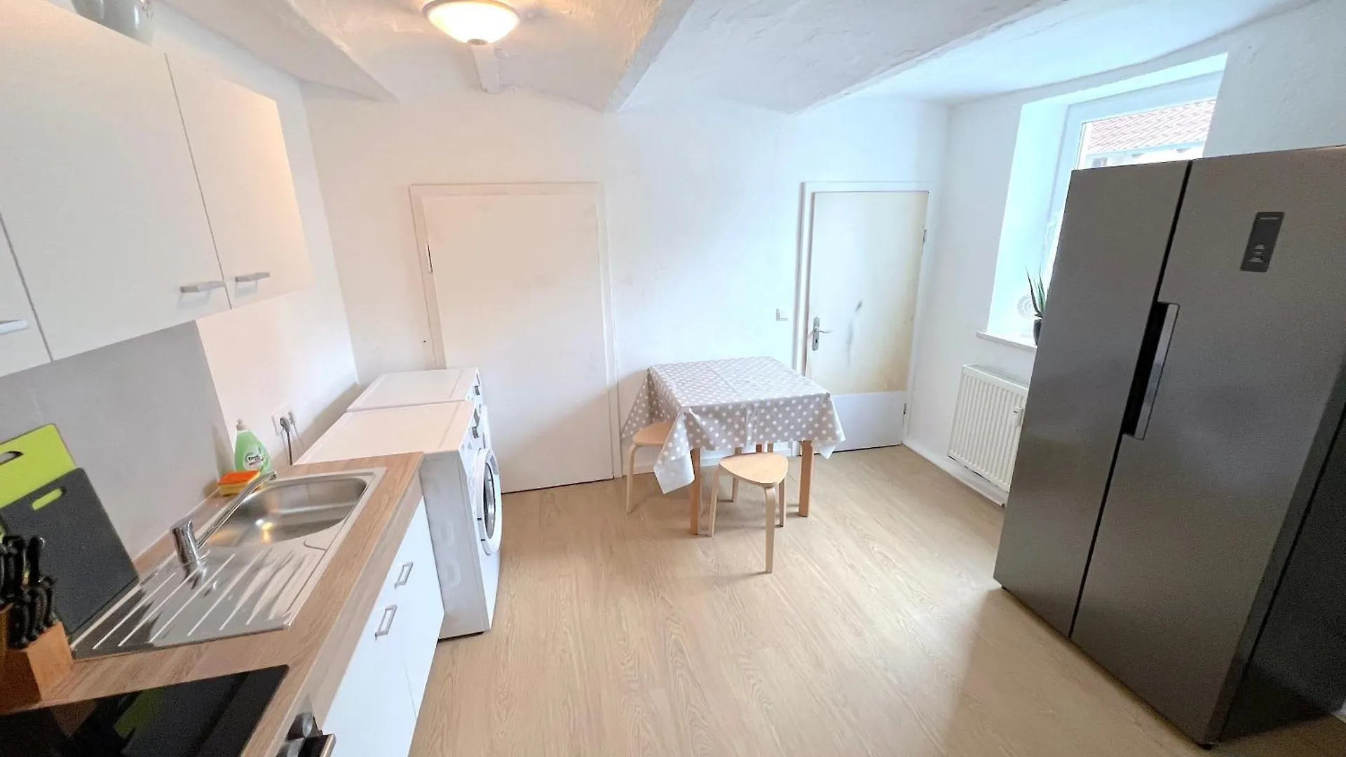 I Apartment 14 Personen - Monteurzimmer - Ferienwohnung, Grosskoellnbach I Pilsting 0*,  Germany