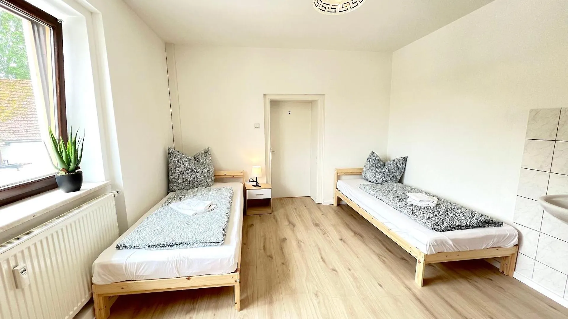 I Apartment 14 Personen - Monteurzimmer - Ferienwohnung, Grosskoellnbach I Pilsting