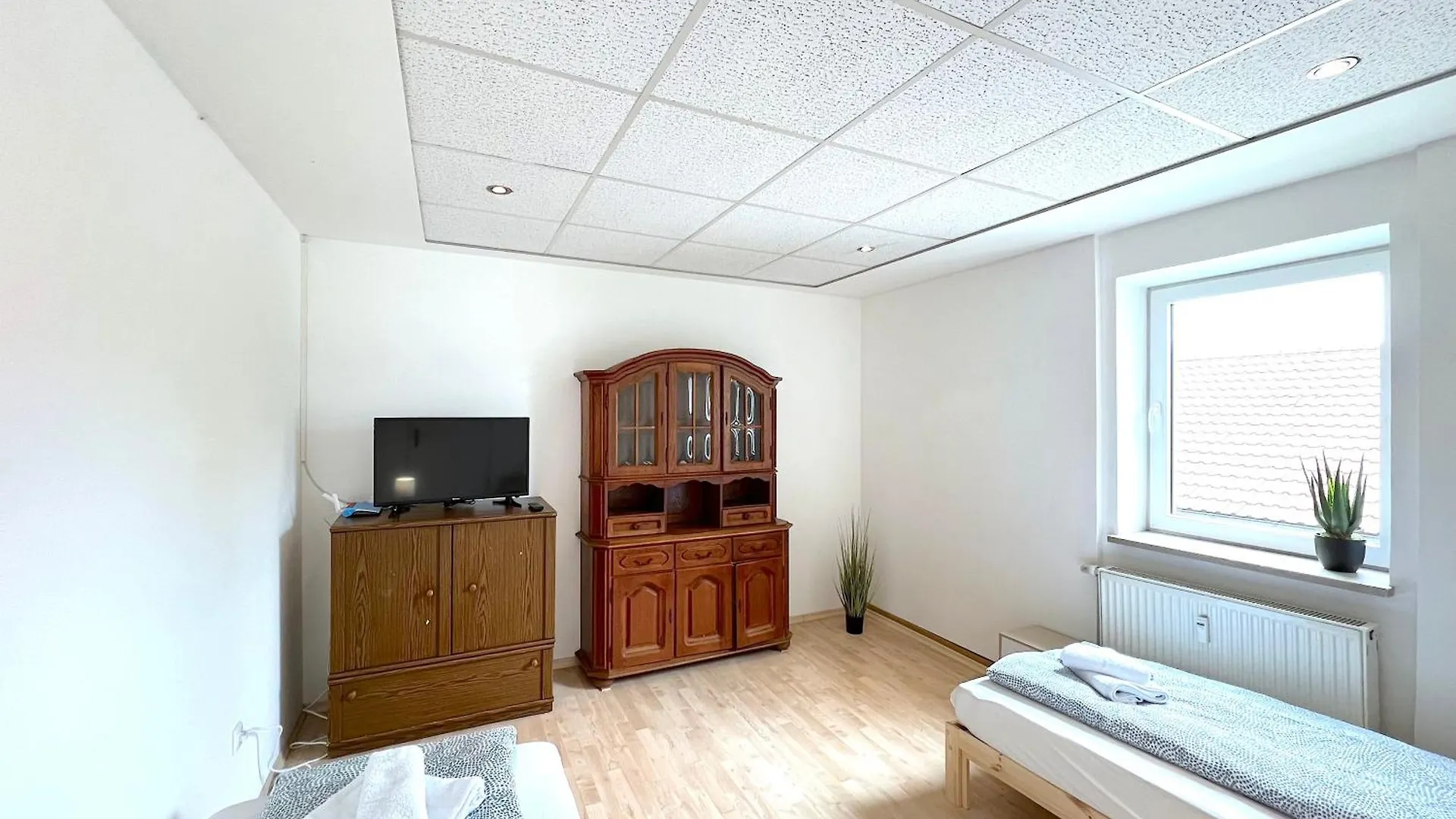 I Apartment 14 Personen - Monteurzimmer - Ferienwohnung, Grosskoellnbach I Pilsting 0*,